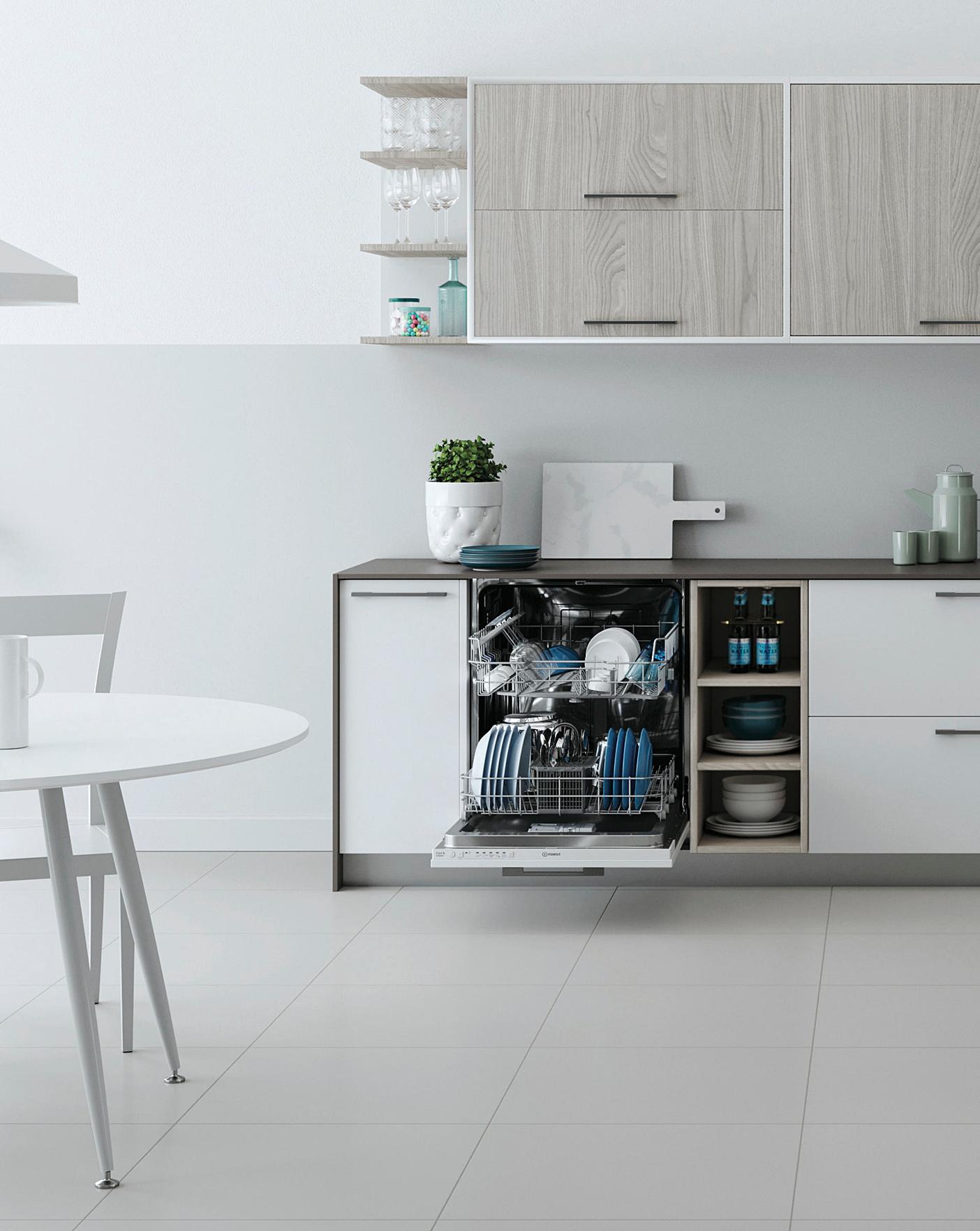  Indesit DIE 2B19 UK Integrated 13-place Full-Size Dishwasher