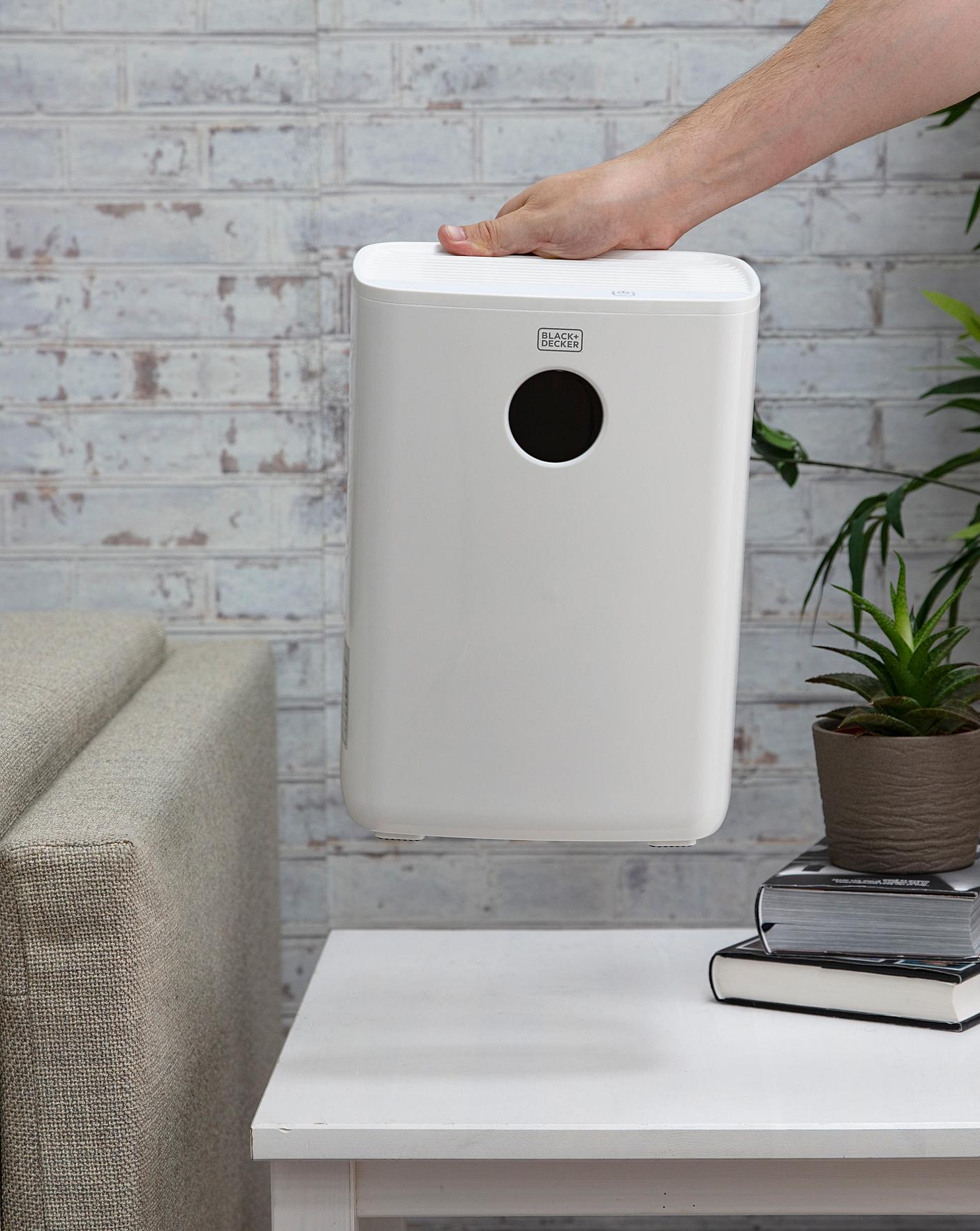 Black & Decker Black + Decker 2 Litre Air Purifier And Dehumidifier