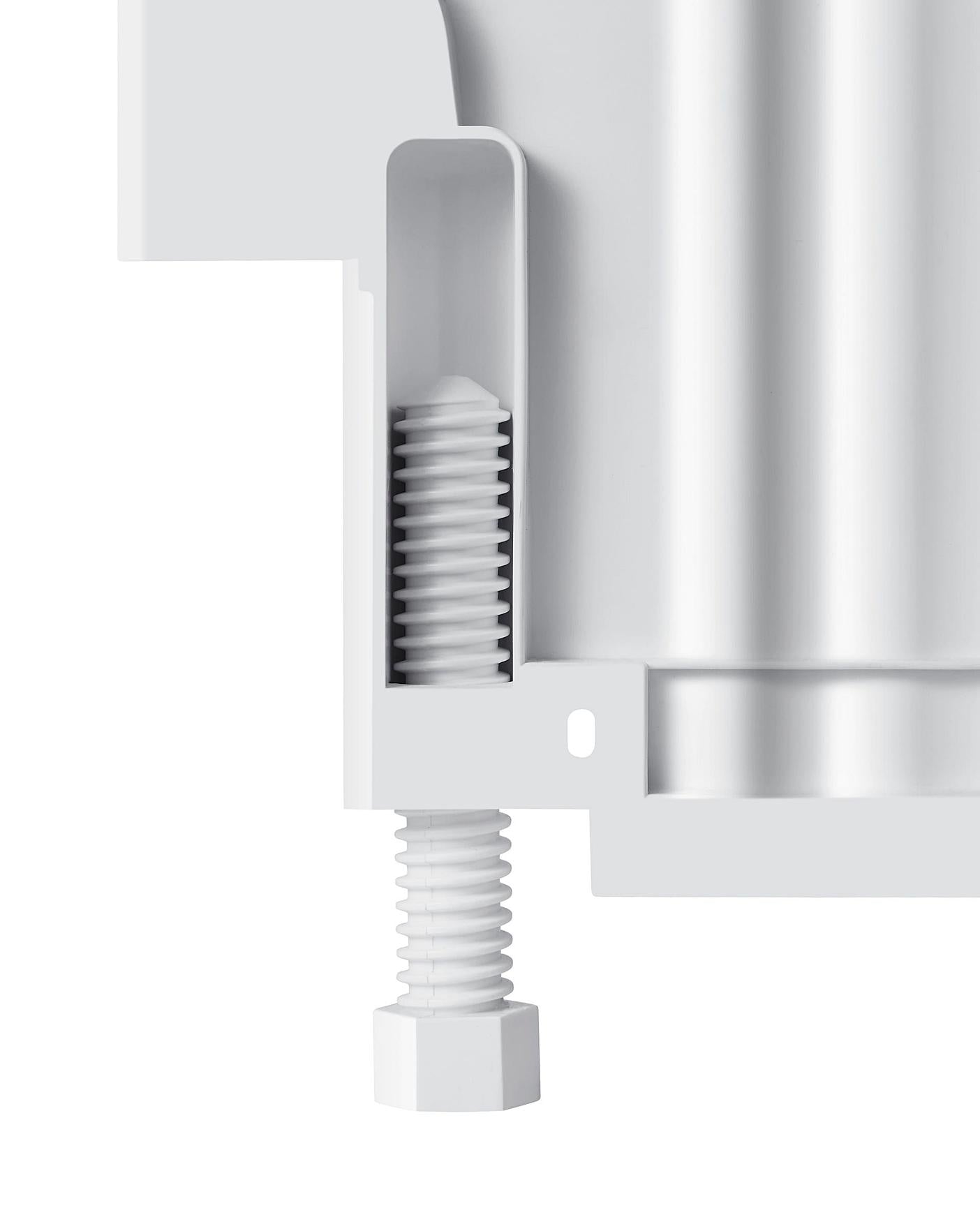  Hisense RUR156D4AW1 Integrated Under Counter Fridge With Ice Box