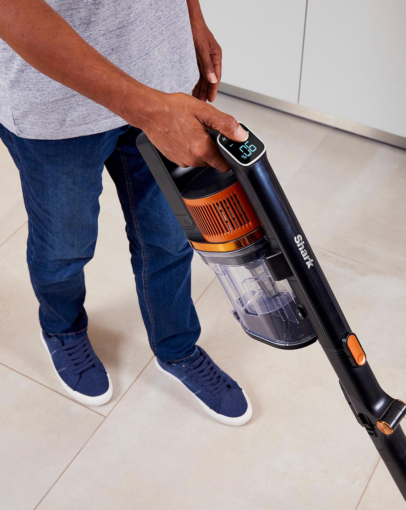  Shark Anti Hair Wrap Cordless Vacuum With PowerFins & Flexology