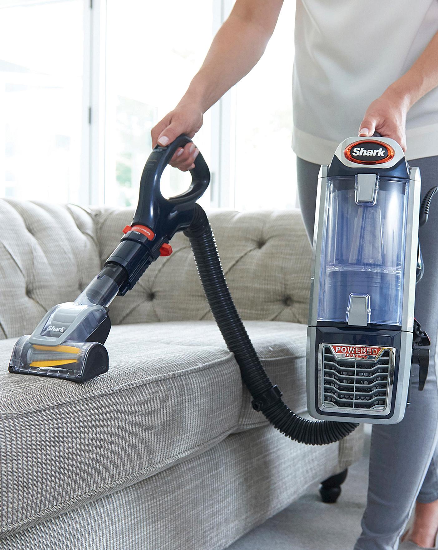  Shark Anti Hair Wrap Upright Vacuum With Powered Lift-Away And TruePet NZ801UKT